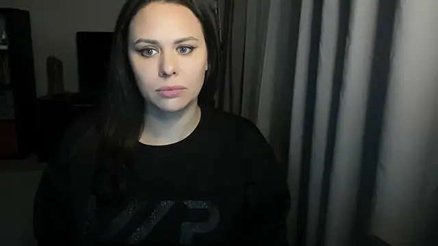 Snapshot of MollyCheiz chatting on 03.08.26 MollyCheiz online show from 03.08.26