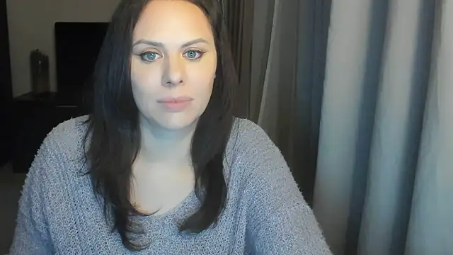 Snapshot of MollyCheiz chatting on 03.10.26 MollyCheiz online show from 03.10.26