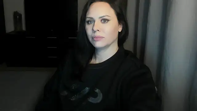 Snapshot of MollyCheiz chatting on 03.11.26 MollyCheiz online show from 03.11.26