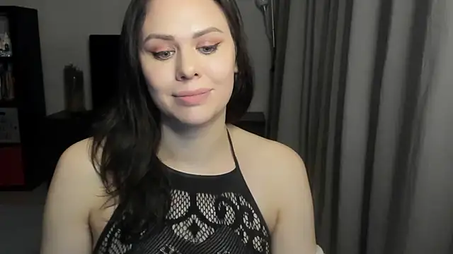 Snapshot of MollyCheiz chatting on 03.12.26 MollyCheiz online show from 03.12.26