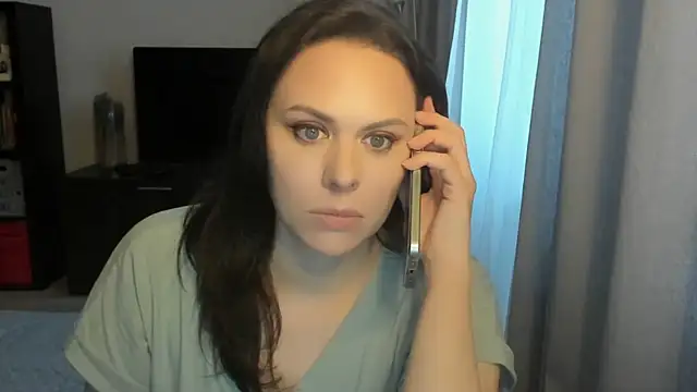 Snapshot of MollyCheiz chatting on 03.15.26 MollyCheiz online show from 03.15.26