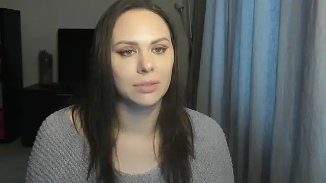 Snapshot of MollyCheiz chatting on 03.26.26 MollyCheiz online show from 03.26.26