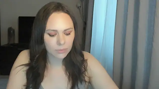 Snapshot of MollyCheiz chatting on 04.02.26 MollyCheiz online show from 04.02.26