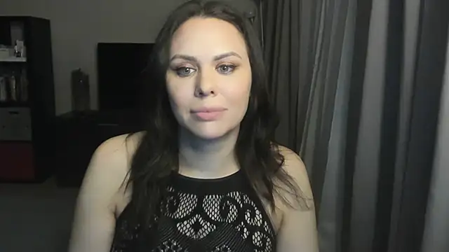 Snapshot of MollyCheiz chatting on 04.07.26 MollyCheiz online show from 04.07.26