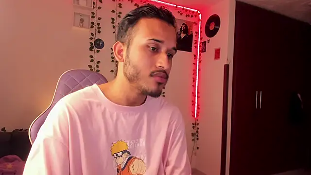 Raf brunette online show from 02.05.25