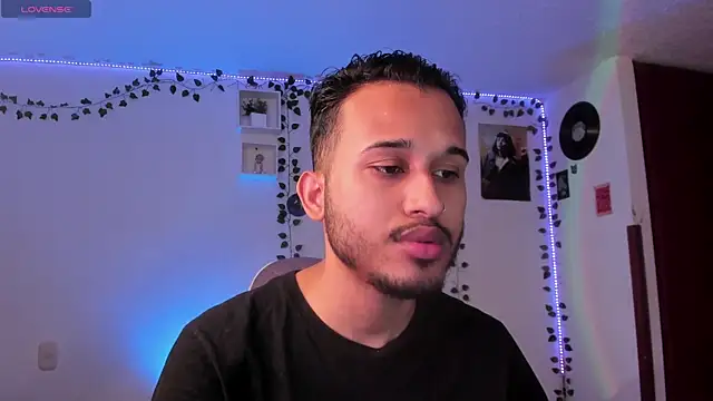 Raf brunette online show from 02.25.25