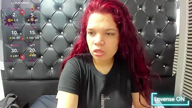 Snapshot of MelanyCarter18 chatting on 12.19.25 MelanyCarter18 online show from 12.19.25