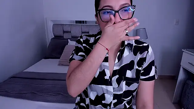 Camilaa bueno online show from 05.16.26