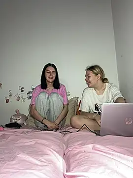 ella grays online show from 04.28.26