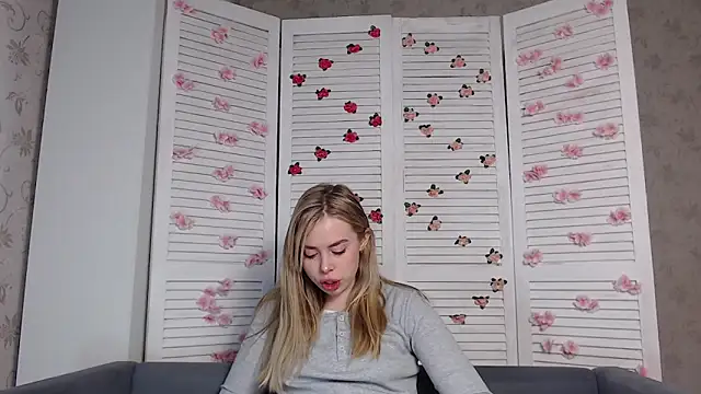 Snapshot of sofiaa_here chatting on 01.13.26 sofiaa here online show from 01.13.26