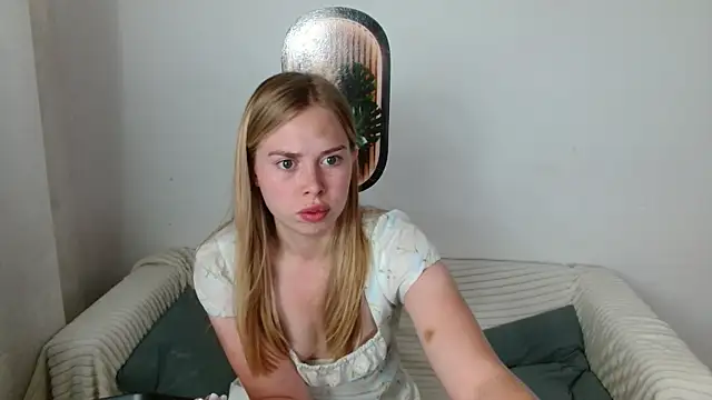 sofiaa here online show from 06.23.26