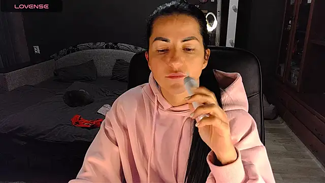 Snapshot of Aria_Dl chatting on 12.03.25 Aria Dl online show from 12.03.25