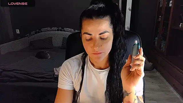 Snapshot of Aria_Dl chatting on 12.05.25 Aria Dl online show from 12.05.25