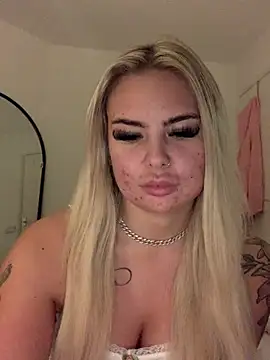 UKJuicyPrincess online show from 12.22.24