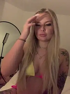 UKJuicyPrincess online show from 01.14.25