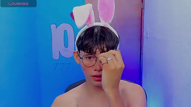 Snapshot of tanjiro_cute chatting on 05.16.26 tanjiro cute online show from 05.16.26