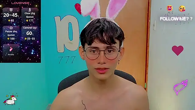 Snapshot of tanjiro_cute chatting on 05.30.26 tanjiro cute online show from 05.30.26