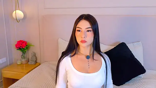 EymiCuper online show from 09.13.25