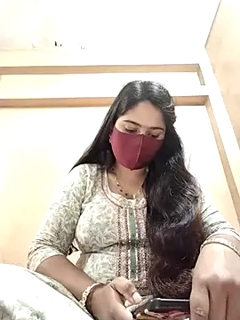 Magical Girl- online show from 03.22.25