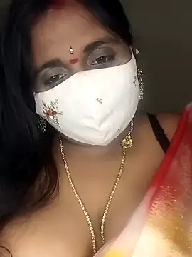 Snapshot of Sexy_Radhikaa chatting on 02.07.25 Sexy Radhikaa online show from 02.07.25