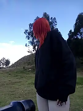 laura arias018 online show from 12.20.25