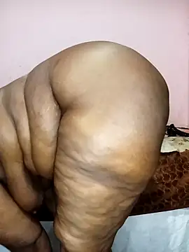 Snapshot of Sweetblackassxxx505 chatting on 11.02.25 Sweetblackassxxx505 online show from 11.02.25