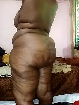 Snapshot of Sweetblackassxxx505 chatting on 02.01.26 Sweetblackassxxx505 online show from 02.01.26