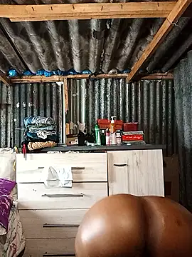 Snapshot of curvyloneah75 chatting on 01.17.26 curvyloneah75 online show from 01.17.26