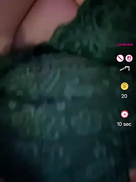 CurvyAnonymousGirl89 online show from 04.27.26