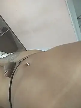 Snapshot of cerejinha_hot chatting on 12.19.24 cerejinha hot online show from 12.19.24