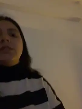 Snapshot of xBubblyBarbiexx chatting on 10.31.25 xBubblyBarbiexx online show from 10.31.25