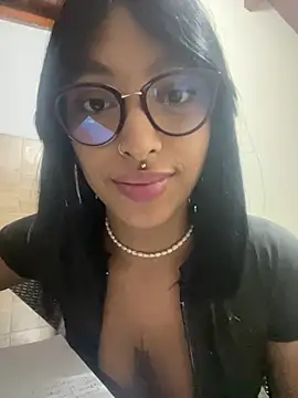 LollaByer online show from 02.13.25