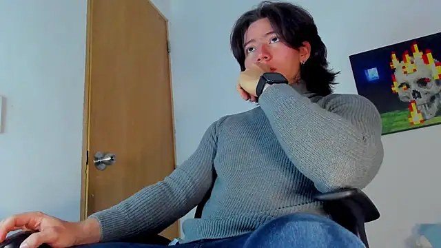 AngelBennet  online show from 11.04.25