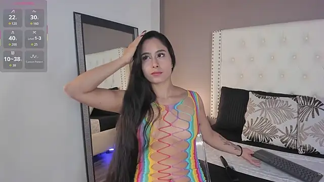 Julia Martinez  online show from 06.19.26