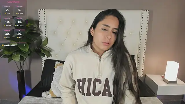 Julia Martinez  online show from 07.20.26