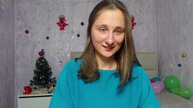 Snapshot of MichelLeee chatting on 01.12.25 MichelLeee online show from 01.12.25