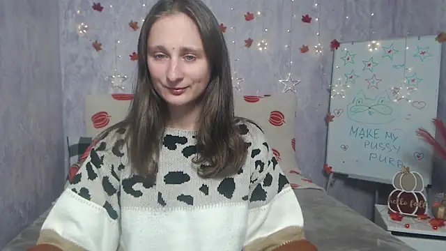 Snapshot of MichelLeee chatting on 11.12.25 MichelLeee online show from 11.12.25