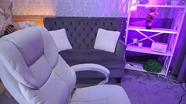 Snapshot of DreamyLinaa chatting on 03.18.26 DreamyLinaa online show from 03.18.26