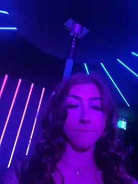 Snapshot of badlills201 chatting on 02.19.25 badlills201 online show from 02.19.25