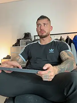 DimitriSullivan  online show from 06.25.26