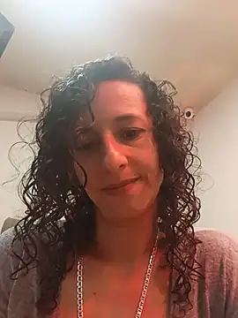 Snapshot of AriannaRussell_ chatting on 07.26.26 AriannaRussell online show from 07.26.26