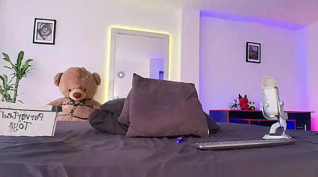 Snapshot of xl_dakotadom chatting on 02.16.25 xl dakotadom online show from 02.16.25