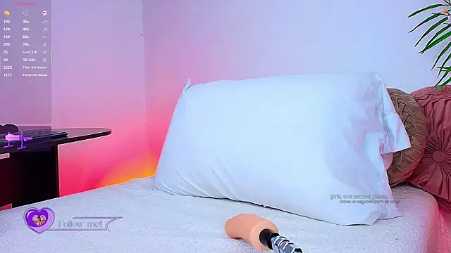 Kinky  Karo online show from 01.11.26