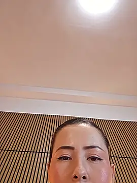 Snapshot of NeredaXxx chatting on 07.27.26 NeredaXxx online show from 07.27.26