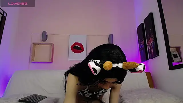 Snapshot of Aniie_Doll chatting on 02.03.25 Aniie Doll online show from 02.03.25