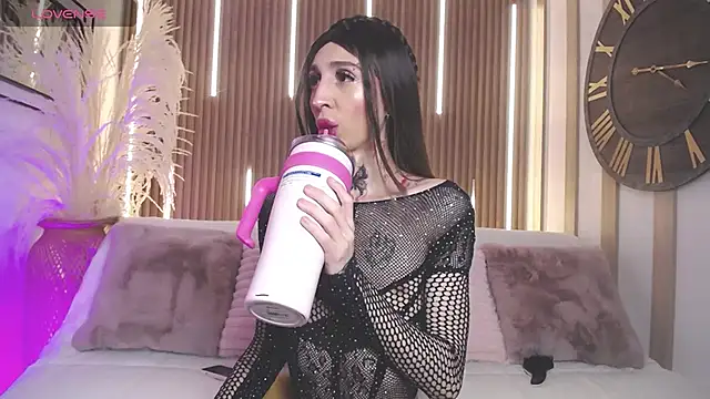 Snapshot of Aniie_Doll chatting on 09.21.25 Aniie Doll online show from 09.21.25