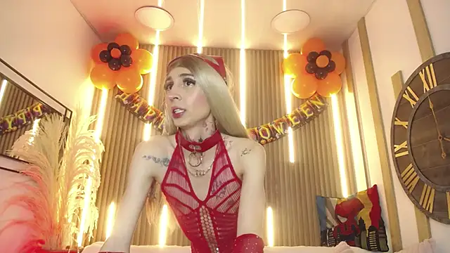 Snapshot of Aniie_Doll chatting on 10.06.25 Aniie Doll online show from 10.06.25