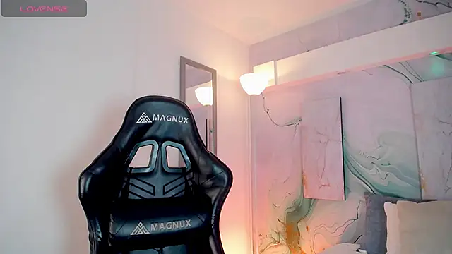 Aniie Doll online show from 03.11.26