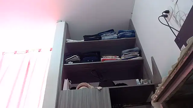 nicolle milf1978 online show from 06.18.26