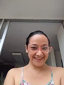 Snapshot of nicolle_milf1978 chatting on 06.26.26 nicolle milf1978 online show from 06.26.26
